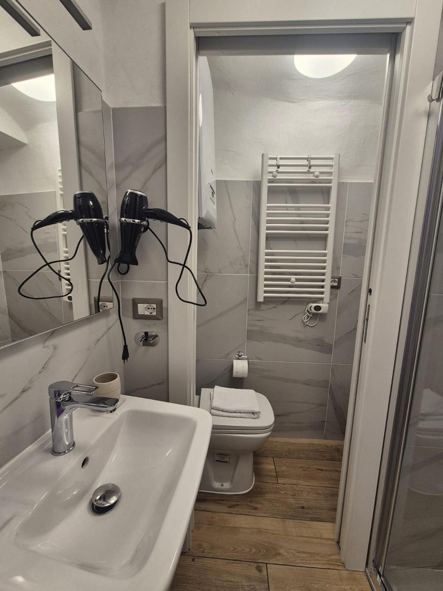 Ognissanti Dream Suites ฟลอเรนซ์ ภายนอก รูปภาพ