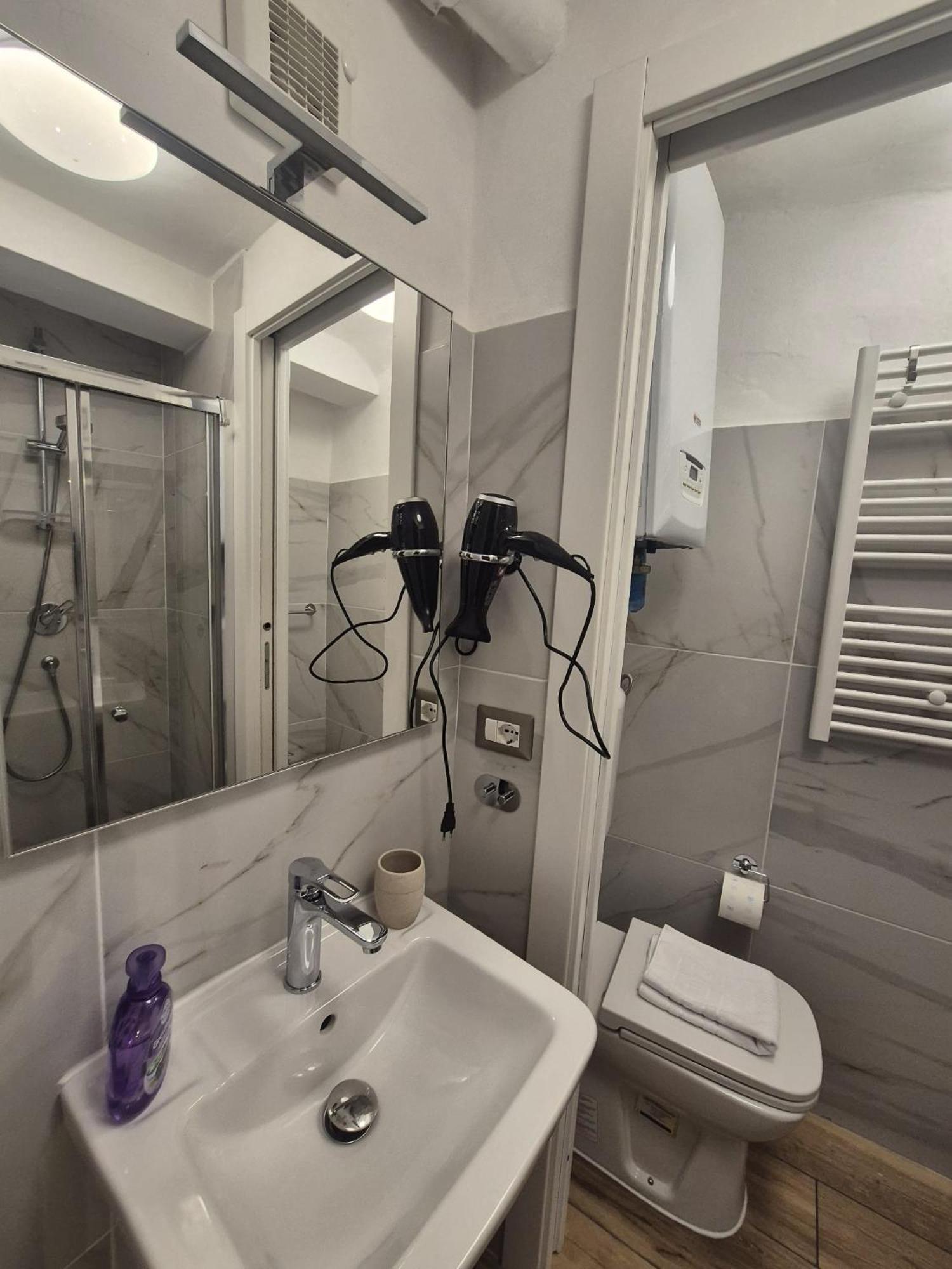 Ognissanti Dream Suites ฟลอเรนซ์ ภายนอก รูปภาพ